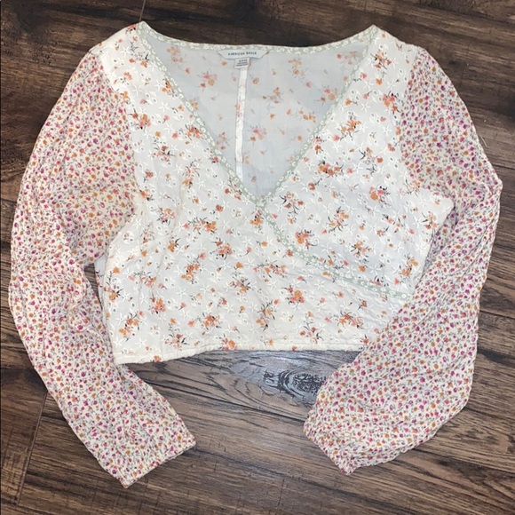 american eagle long sleeve floral crop - Picture 2 of 2